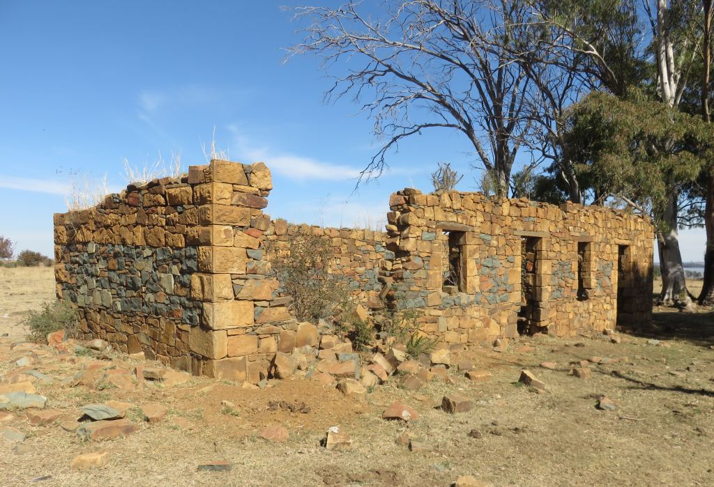 Vaal Marina Lombard house